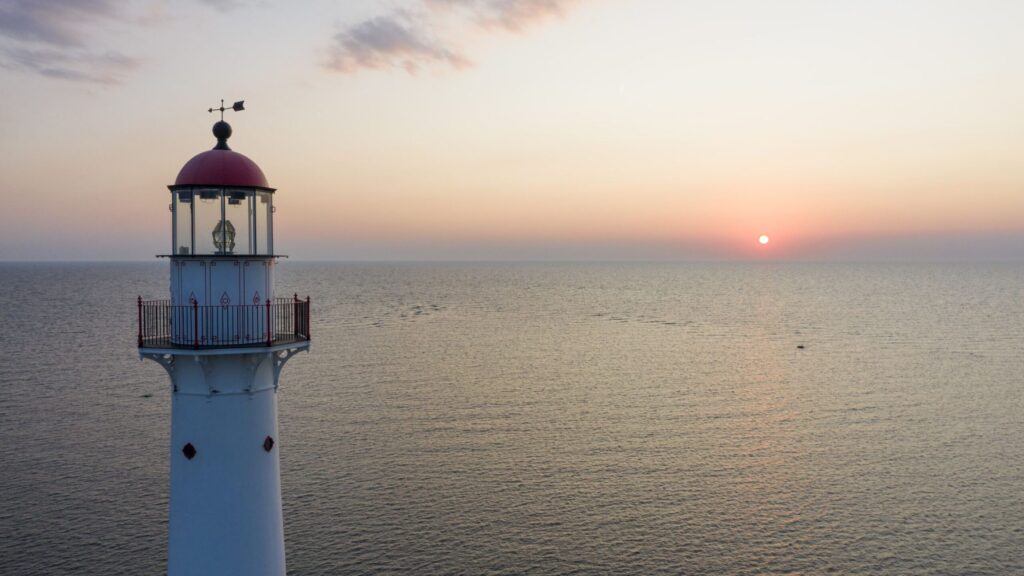 CONSAPEVOLEZZA: FARO O LANTERNA? - Ugo d'Aloja