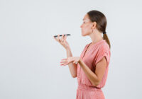 intrappolati dai messaggi vocali abbiamo smarrito la bellezza del dialogo