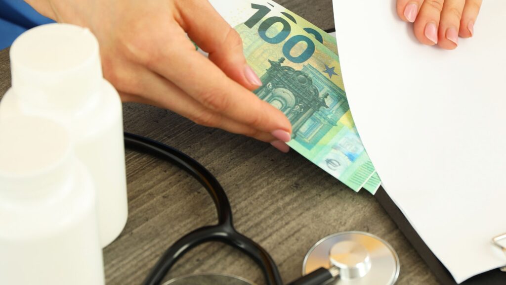 “The Great Rock’n’Roll Swindle” in medicina (ortodonzia compresa)